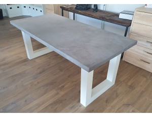 Eettafel 'Talin'